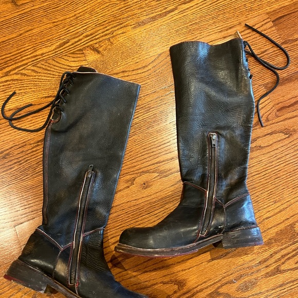 Manchester Bed Stu Boots - Picture 4 of 5